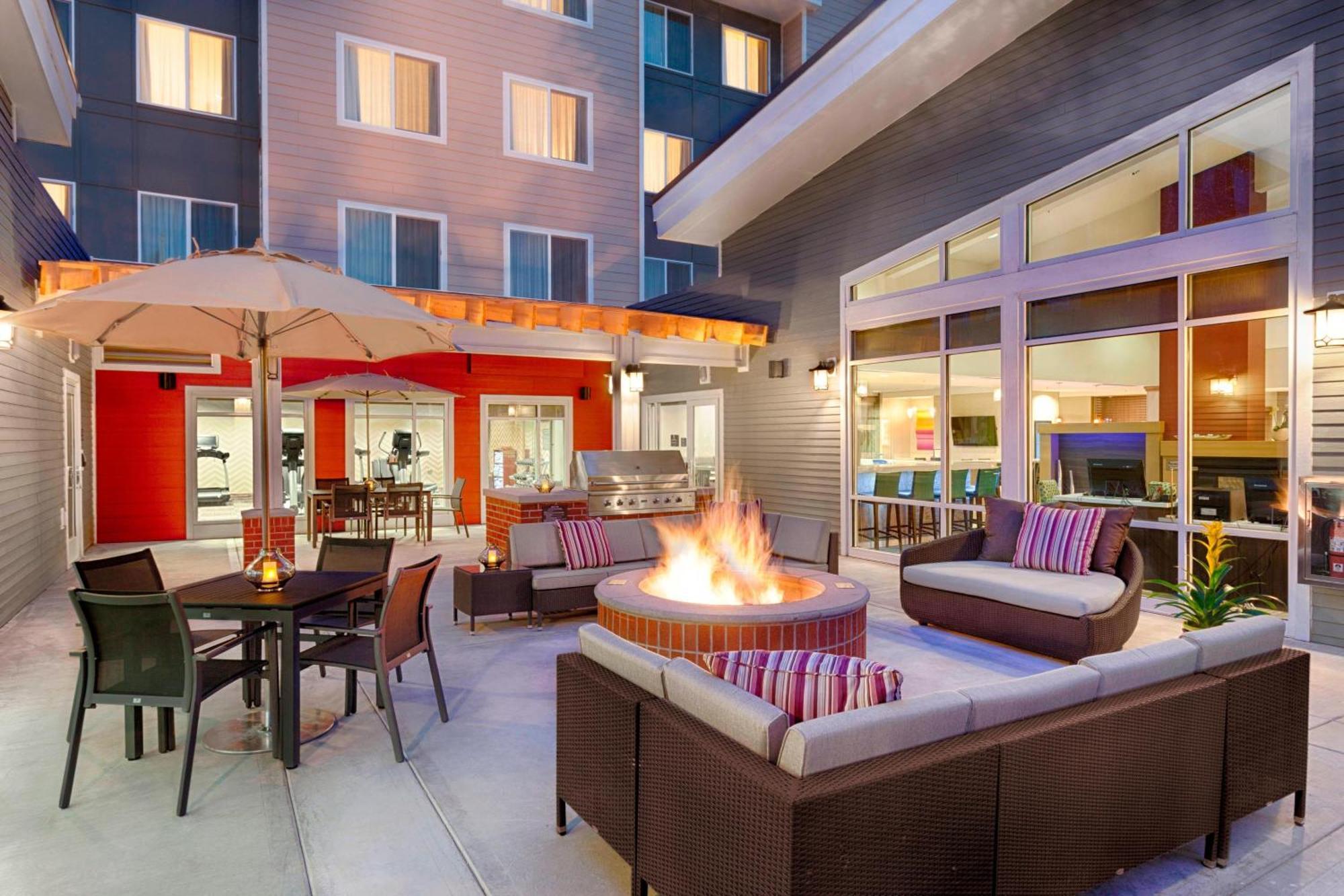 Residence Inn By Marriott Pullman Exterior photo