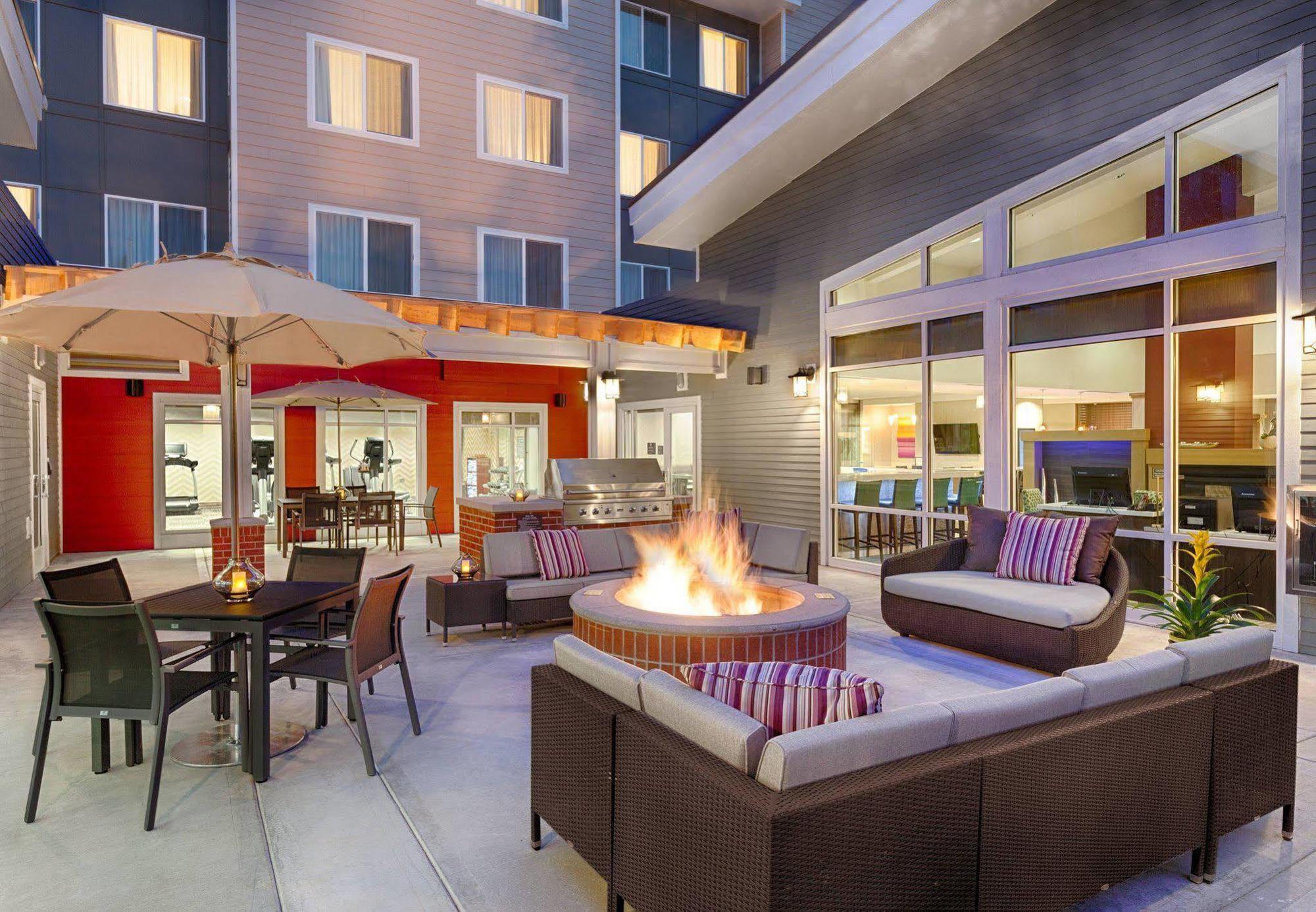 Residence Inn By Marriott Pullman Exterior photo